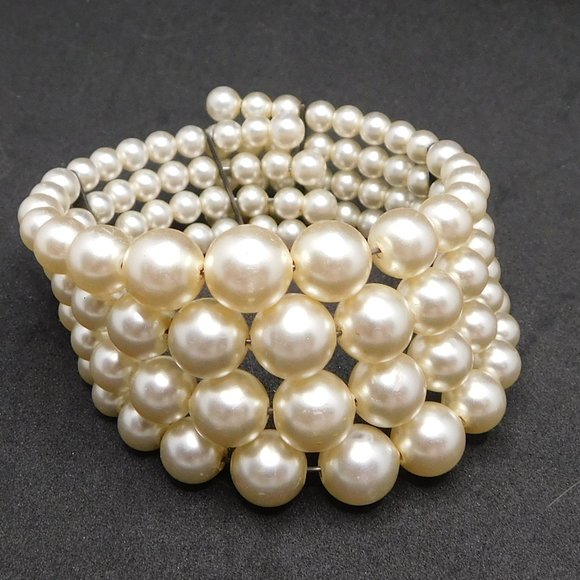 Vintage Jewelry - vintage faux pearl bracelet multi layer small size